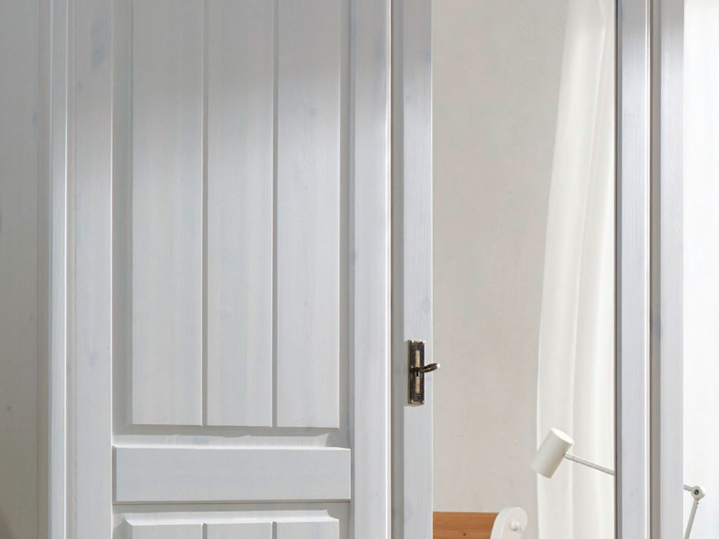 Schlafzimmer Set Napoli 5-türiger Kleiderschrank Bett 180x200 u. 2 Nachtkonsolen Pinie Nordica weiss