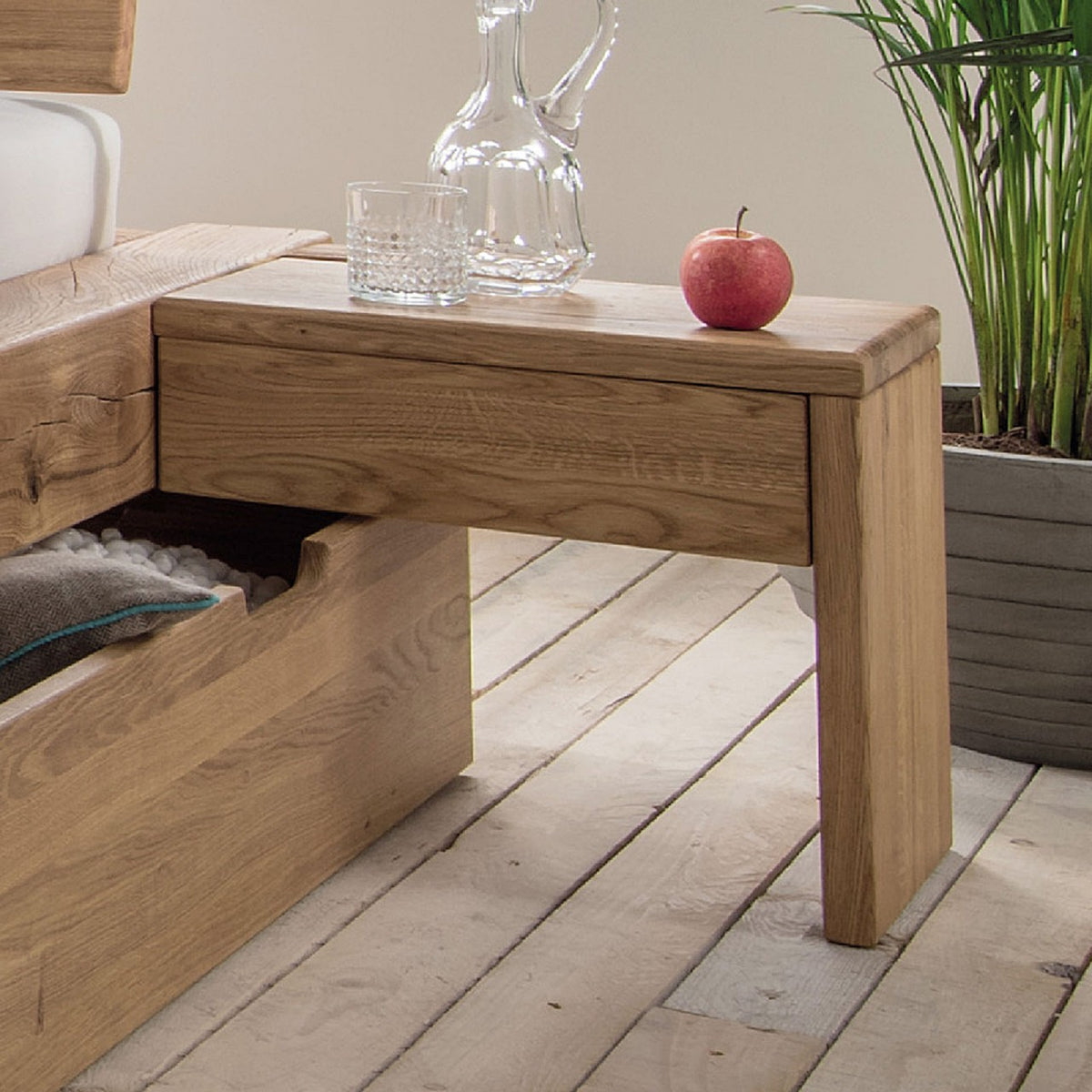 Nachttisch Nachtschrank Massivholz Nachtkonsole Lana B 44 H 40 T 33 cm Balkeneiche massiv rechts