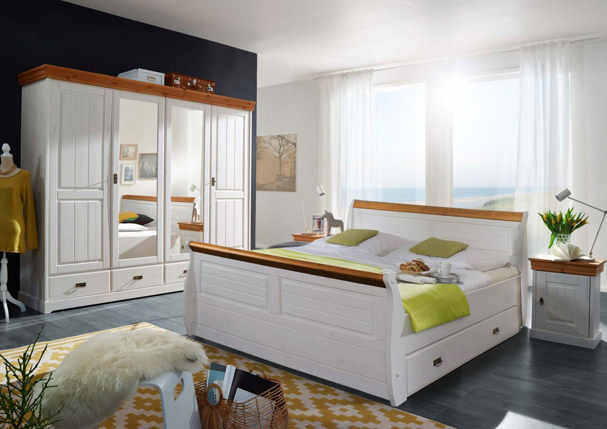 Schlafzimmer Set Napoli 4-türiger Kleiderschrank Bett 180x200 u. 2 Nachtkonsolen Pinie Nordica weiss Absetzung honig