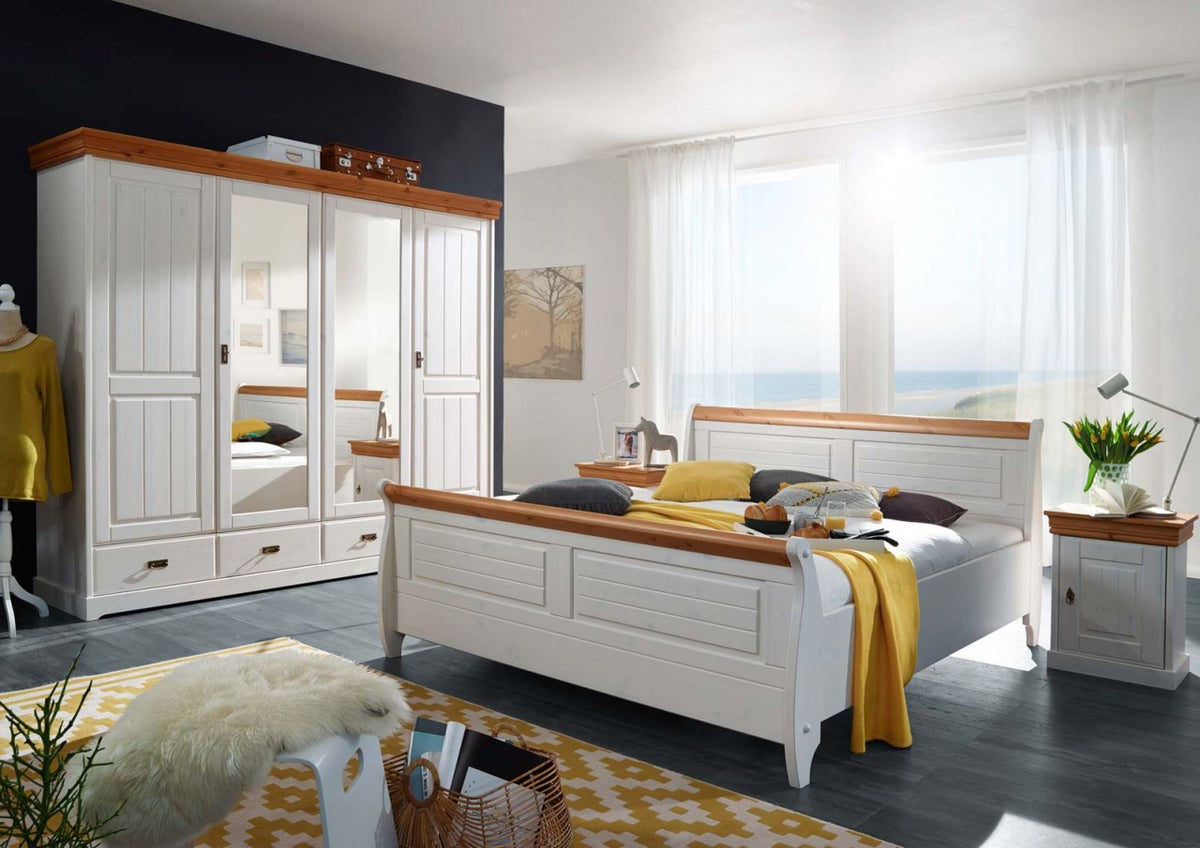 Schlafzimmer Set Napoli 4-türiger Kleiderschrank Bett 180x200 u. 2 Nachtkonsolen Pinie Nordica weiss Absetzung honig