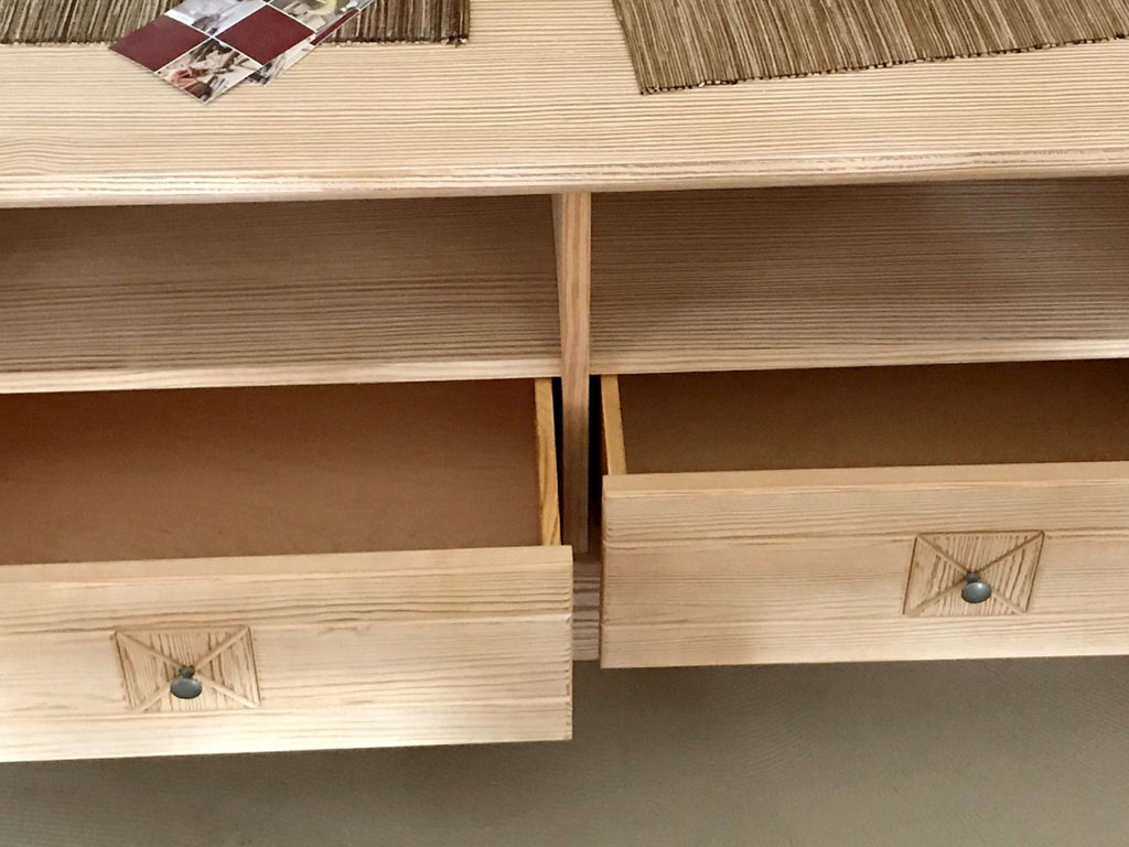TV Lowboard TV Schrank Vienna mit 2 Schubladen und 2 offenen Fächern, Pinie massiv Pinie natur gebürstet