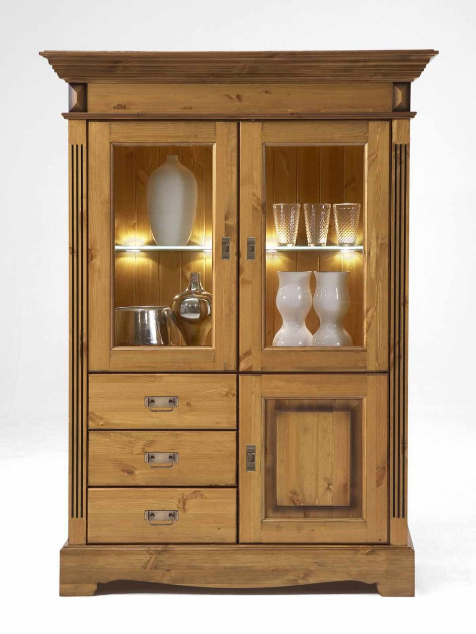 Vitrine Glas-Vitrine Florenz 3-türig mit 3 Schubladen unten links Pinie Nordica massiv sierra
